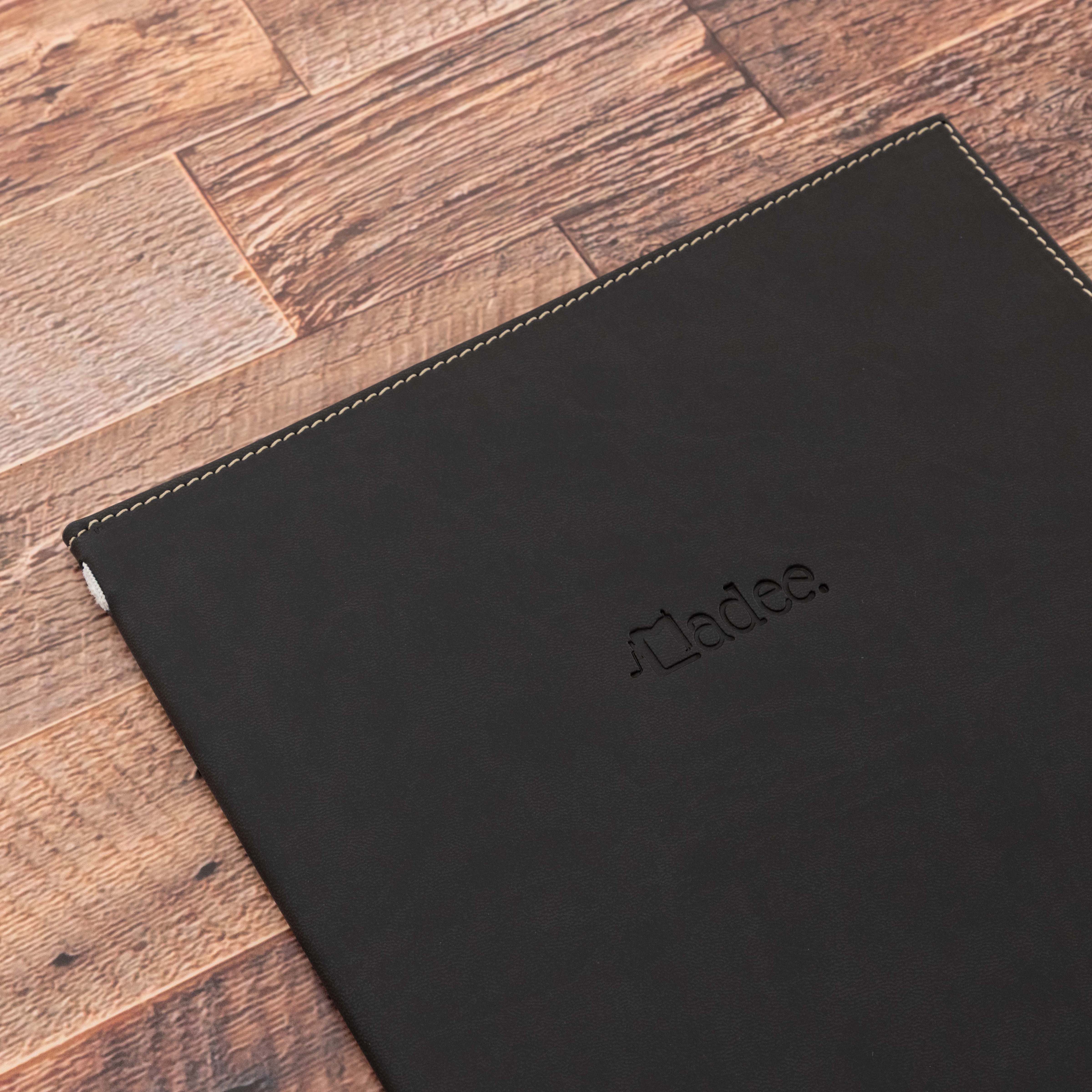 Porta menu A4 rigido con elastico personalizzabile in similpelle