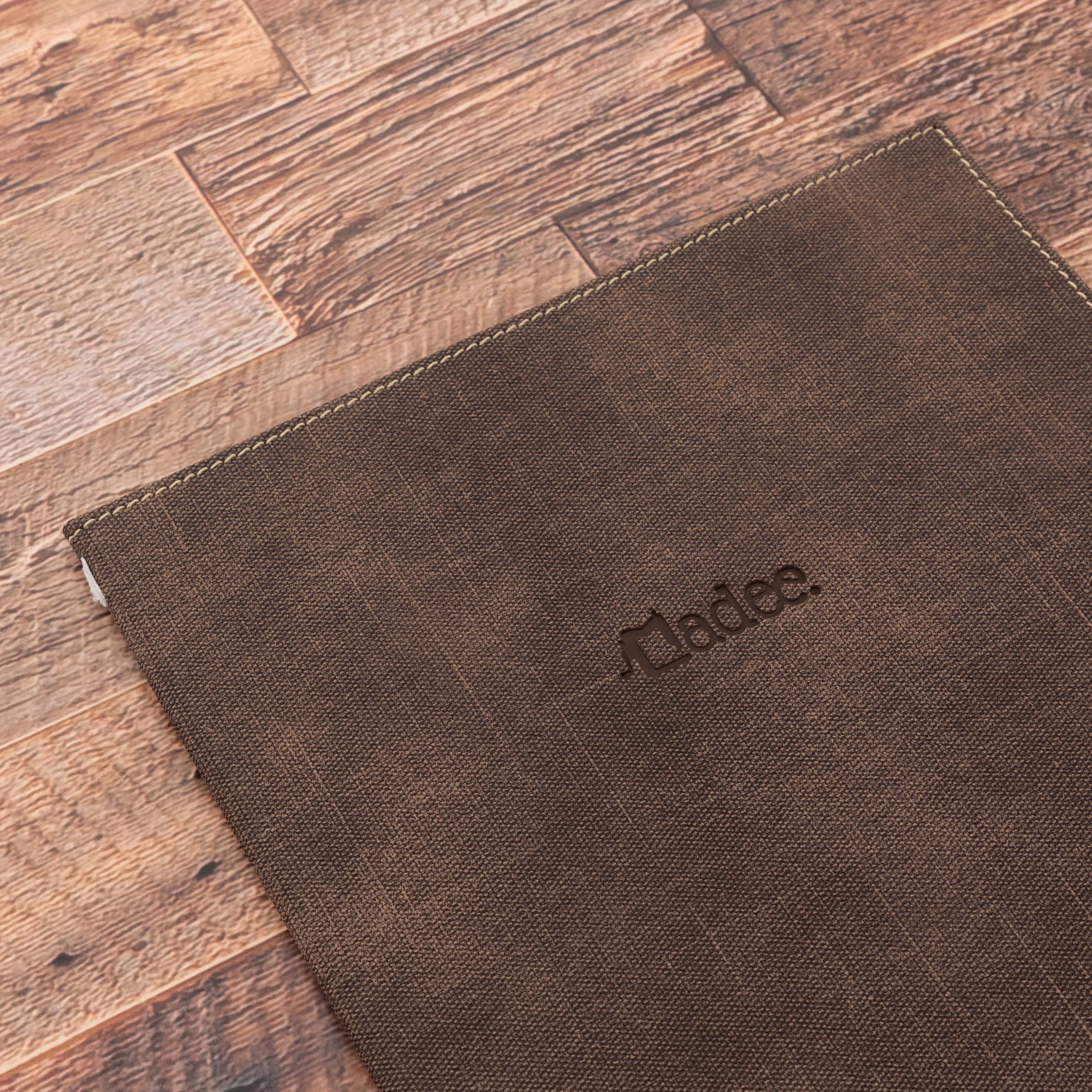 Porta menu A4 rigido con elastico personalizzabile in similpelle