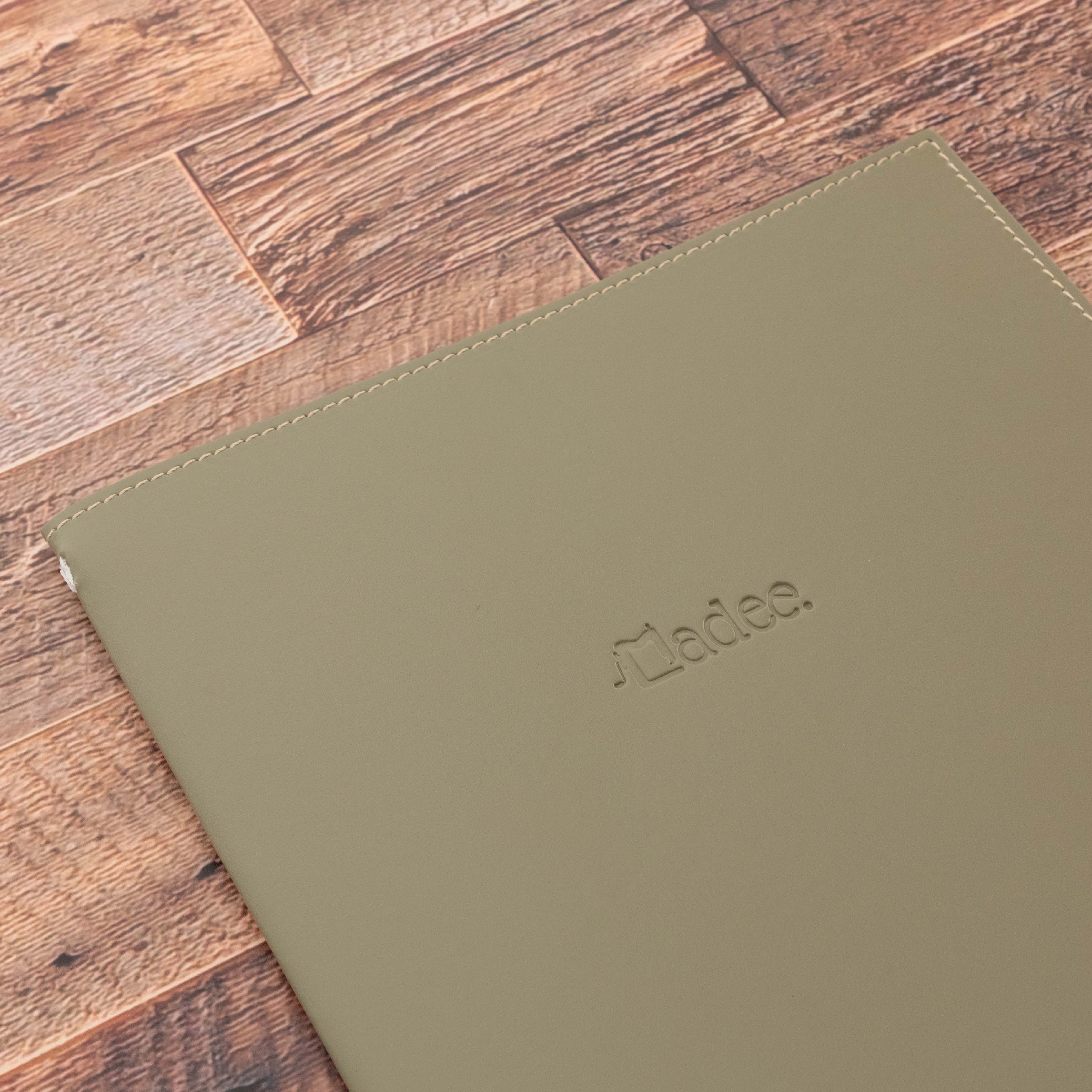 Porte menu personnalisable en simili cuir
