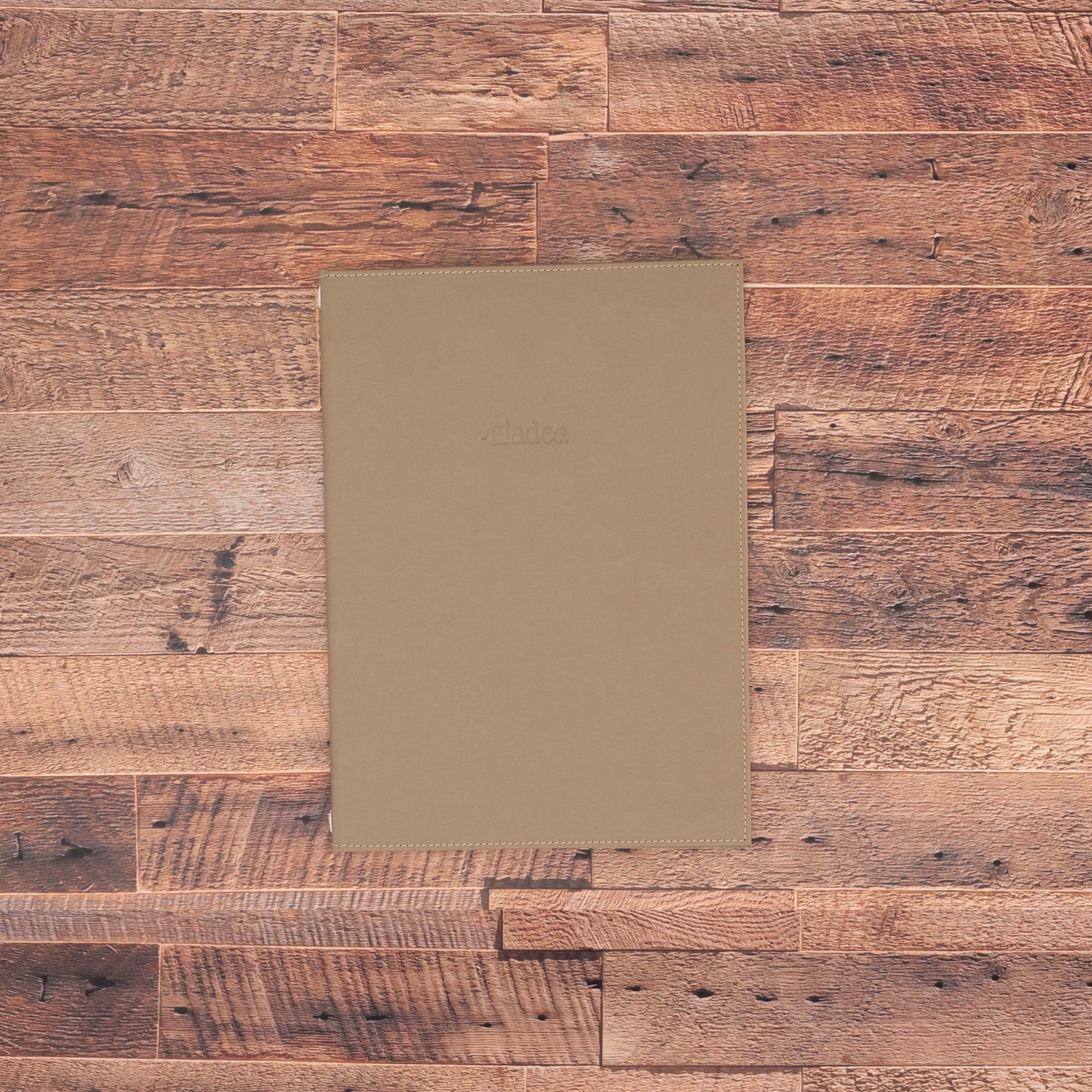 Porta menu A4 rigido con elastico personalizzabile in similpelle