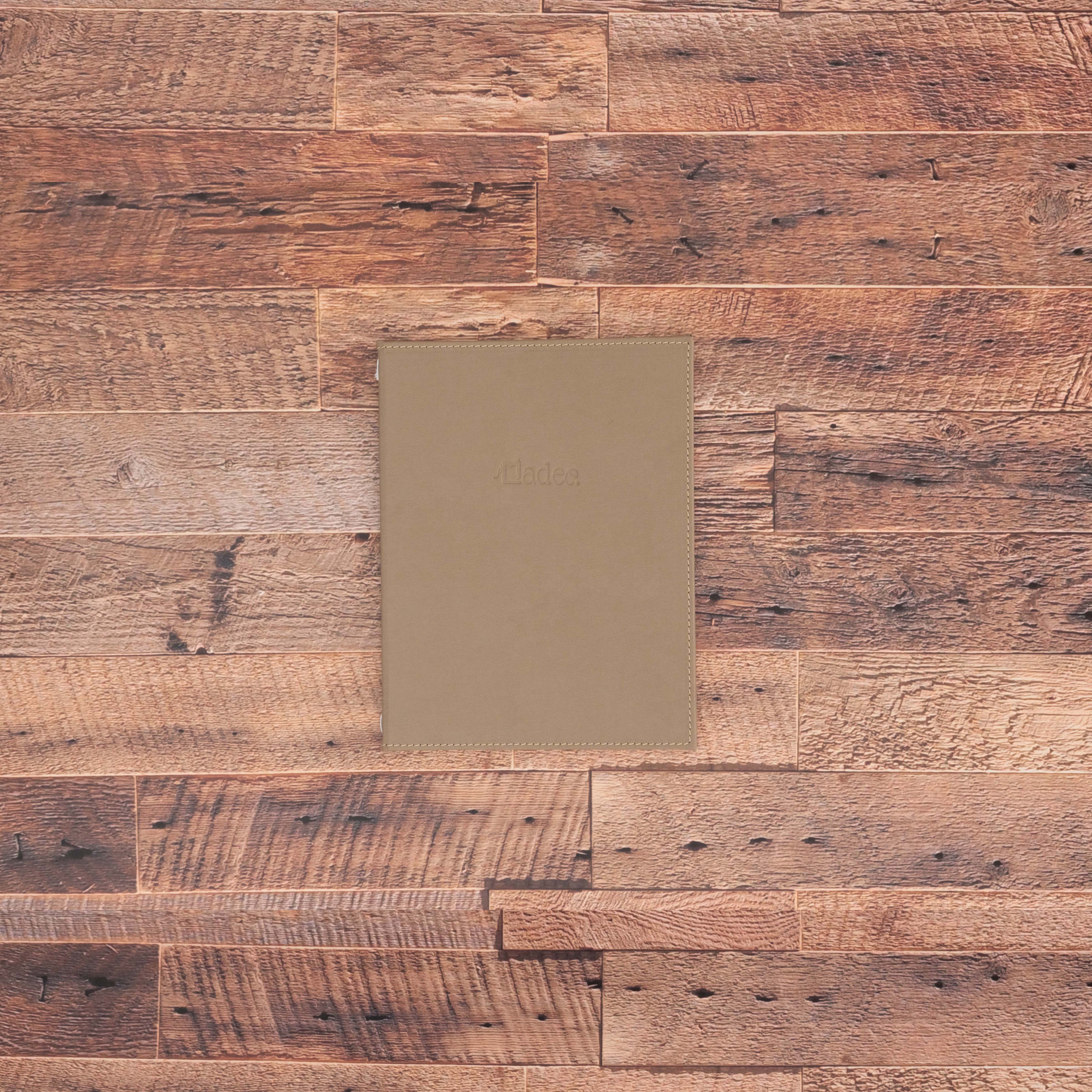 Porte menu personnalisable en simili cuir