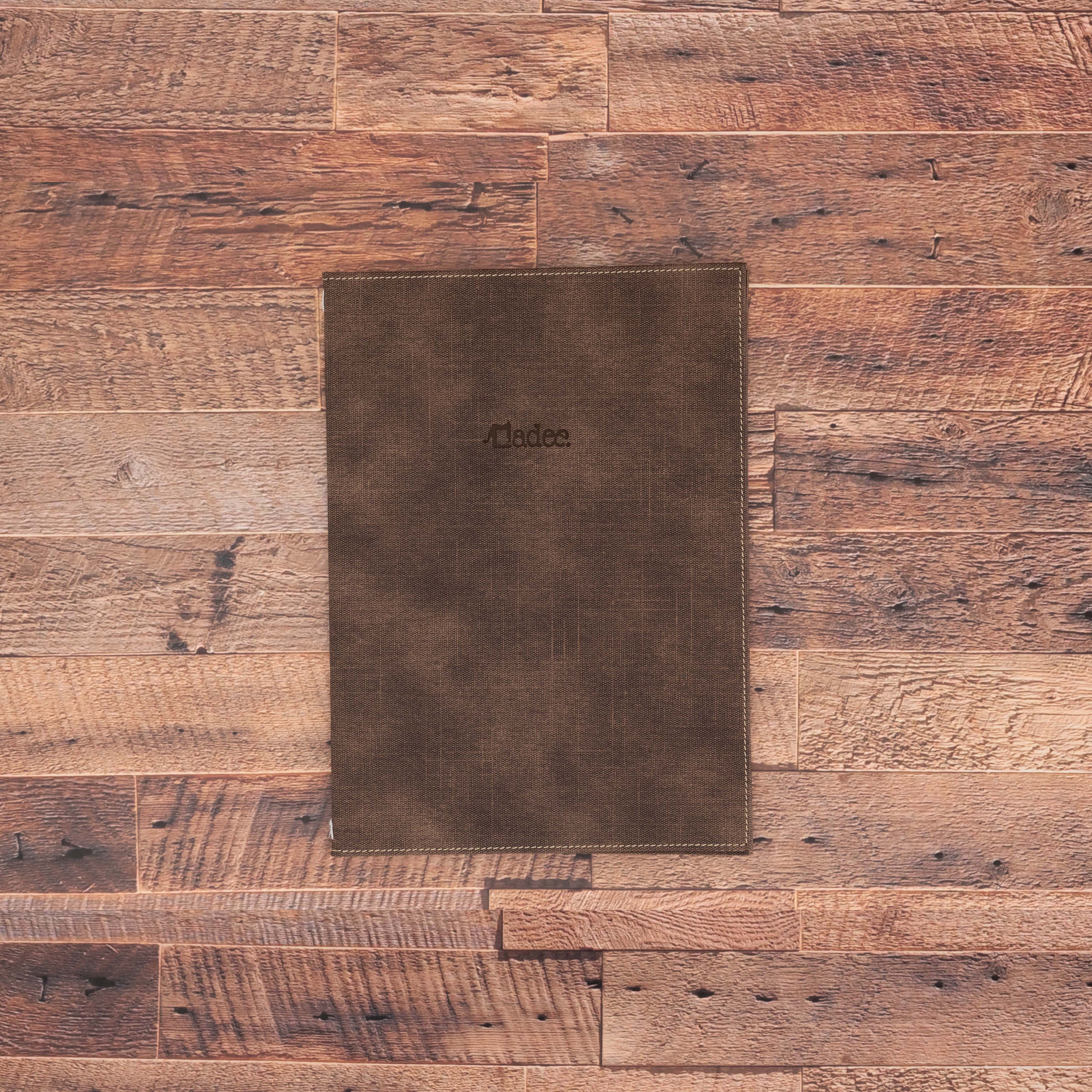 Porta menu A4 rigido con elastico personalizzabile in similpelle
