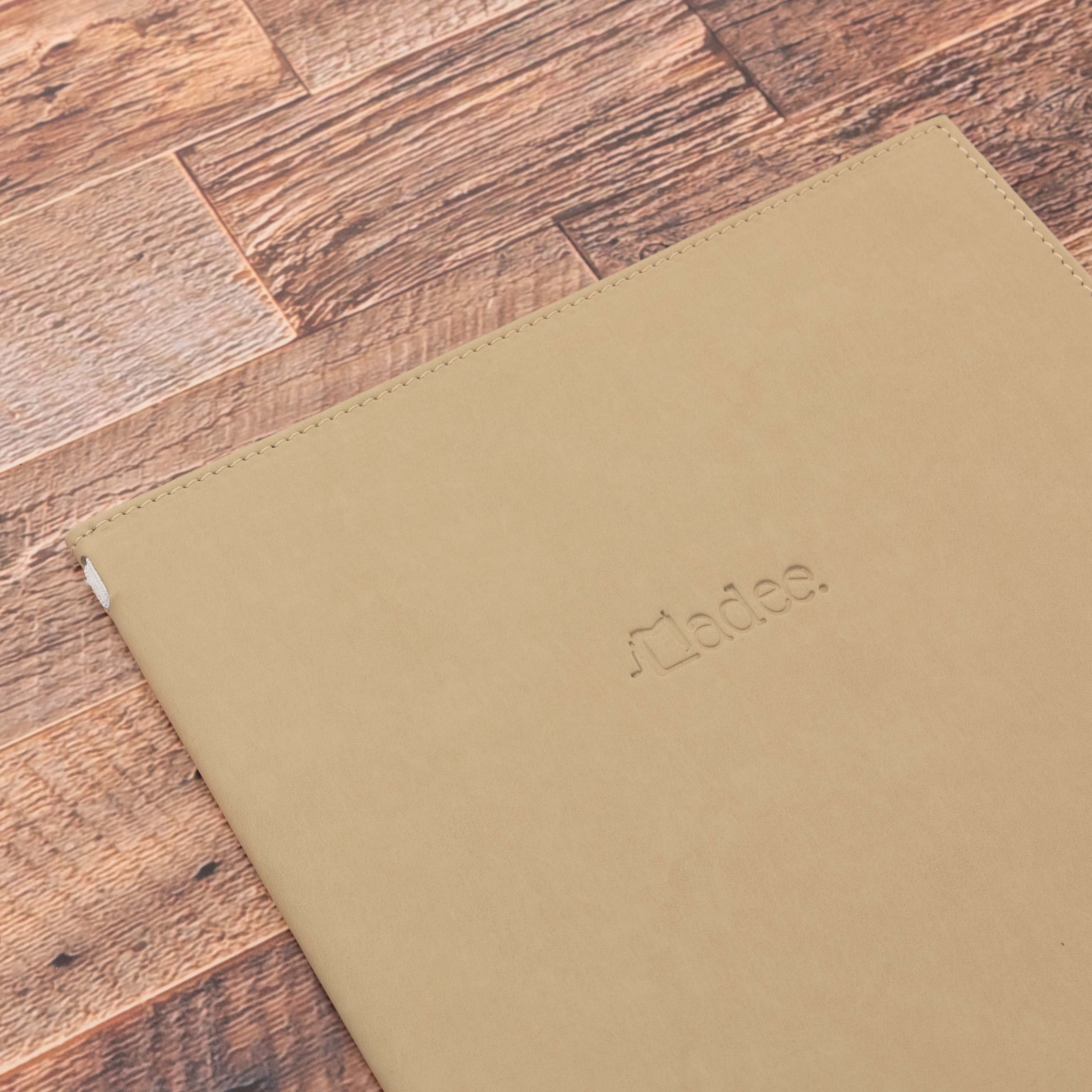 Porta menu A4 rigido con elastico personalizzabile in similpelle